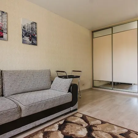 Apartment Na Vaneeva 22