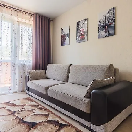 Apartment Na Vaneeva 22